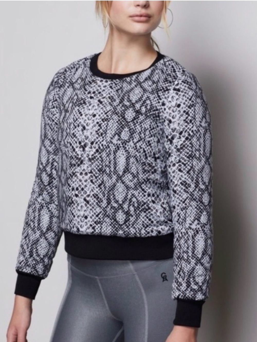 Good American Reversible Sherpa Sweatshirt 2XL Snake Print Cozy Casual Style